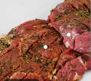 Vând pastrama și vîsli de oaie