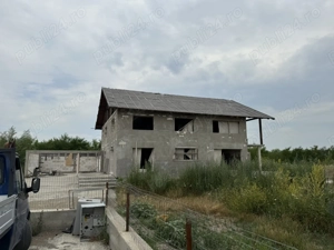 Vânzare teren 2.607 mp + casă la rosu (P+1) + acces direct din DN15,  Girov, Neamț