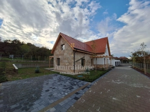 0% COMISION 3 Case individuale,  199 mp utili,  teren 533 mp, sat Gheorgheni - imagine 2