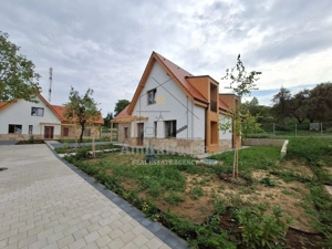 0% COMISION 3 Case individuale,  199 mp utili,  teren 533 mp, sat Gheorgheni - imagine 8