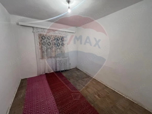 Apartament cu 4 camere de vânzare în zona Sud-Est - imagine 4