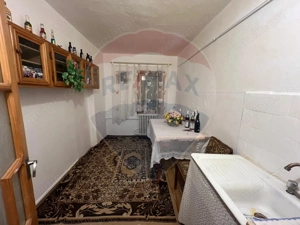 Apartament cu 4 camere de vânzare în zona Sud-Est - imagine 2