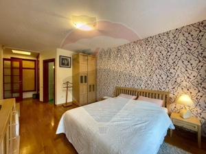 Apartament cu 3 camere de vânzare în zona Schei - imagine 10