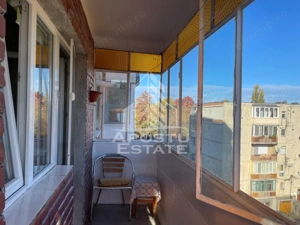 Apartament, 1 camera, centrala proprie, zona Complex Studentesc - imagine 9