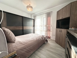 Apartament cu 2 camere, mobilat la etajul 1 cu lift si piscina Giroc. - imagine 8