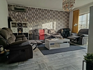 Casa moderna cu piscina si zona de fitness --Mihailesti