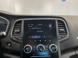 Renault Megane - imagine 18