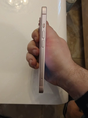 iPhone 15 Roz 128 GB + huse cadou - imagine 3
