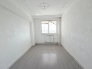 4 camere etaj intermediar 2 grupuri sanitare 90 mp - imagine 4