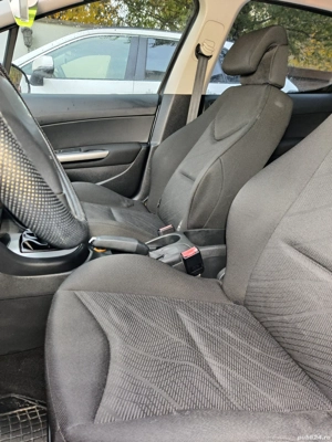 Peugeot 308, anul 2009, benzina - imagine 6