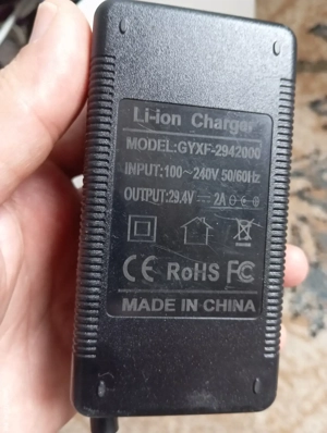 încărcător 24v trotineta 