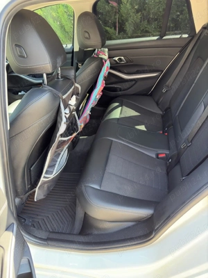 BMW Seria 3 G21 318d - imagine 10