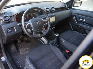 Dacia Duster 1.3 TcE Prestige, camera video,  senzori, încălzire scaune  - imagine 17