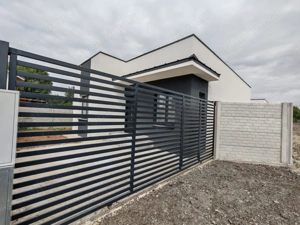 Casa parter 4 camere, strada asfaltata, Berceni