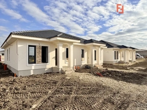 Duplex cu 3 camere si toate utilitatile - Mosnita - Drumul Boilor