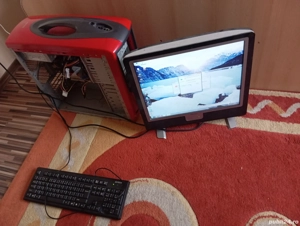 vand pc complet funcționează perfect 
