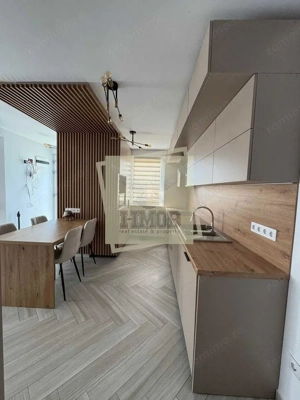 Casa 5 camere 2 bai 4 locuri de parcare si 280 mp teren pe Calea Cisnadiei - imagine 3