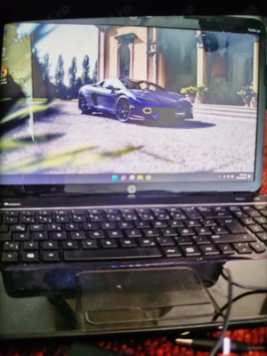Vând laptop HP 256gb 8gb ram