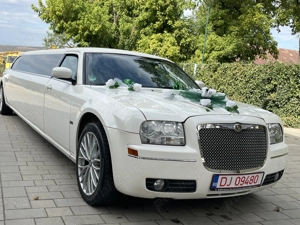 Vând limuzină americană VIP STRETCH Chrysler 300 C 3,5 benzină  - imagine 2
