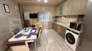 Apartament de vanzare, cu 2 camere, decomandate