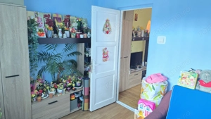 Vand apartament 3 camere in Deva, zona Gojdu, etaj 3, bloc de 4 etaje de caramida, izolat exterior  - imagine 9