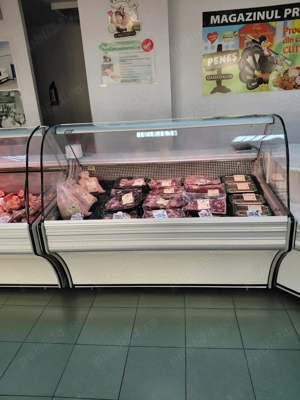 Vitrina frigorifica cu motor