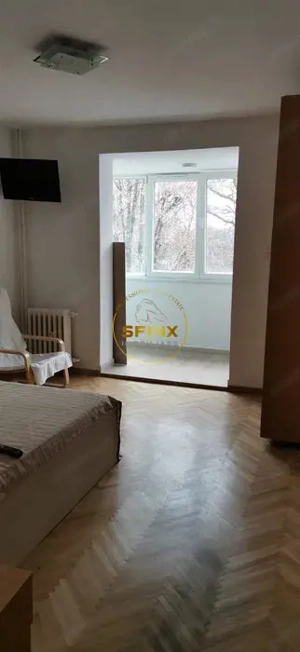 3 camere Titan Minis metrou Costin Georgian etajul 3/4 renovat