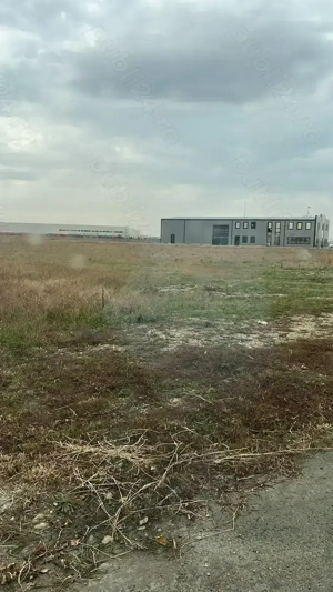 De vânzare teren industrial 5100 mp în Calea Sagului