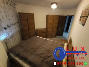 ID 384 Apartament 3 camere * Str BABADAG - imagine 8