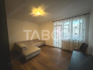 Apartament 2 camere cu balcon si parcare privata de inchiriat 