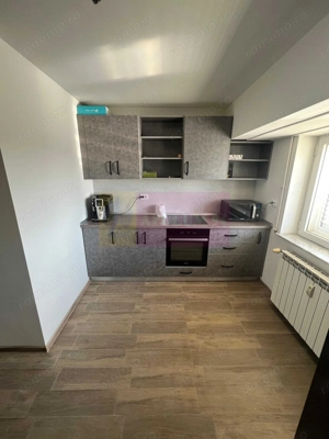 Vanzare apartament de 4 camere in zona bd Unirii-Casa Poporului