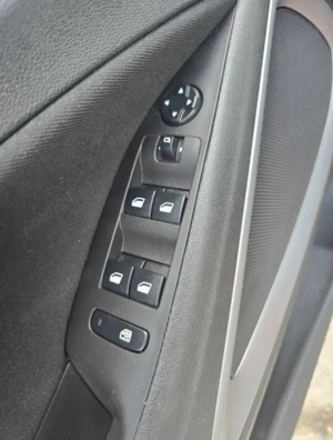 Vand Opel Crossland X - imagine 10