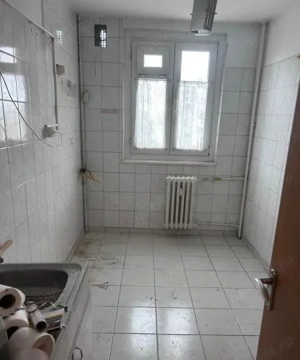 2 camere Titan -Constantin Brancusi stradal