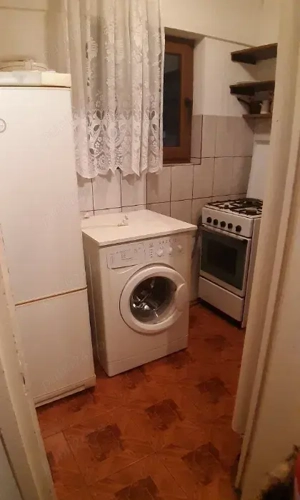 Garsoniera selecta zona central etaj 3 mobilata si utilata