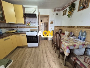 Apartament 3 camere, Decomandat, 69 mp, Zona Cetate - imagine 7