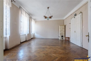 Nivel in vila, curte deosebita, priveliste, Central, Brasov - imagine 18