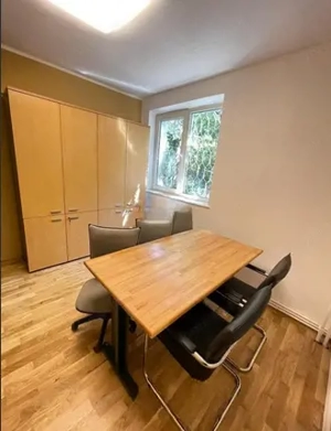 Cazino - Hotel Palace, spatiu ideal birouri, 90 mp., 5 camere.