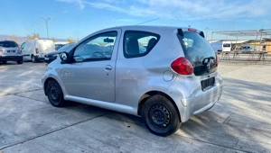 Toyota aygo benzina 2008 - imagine 2