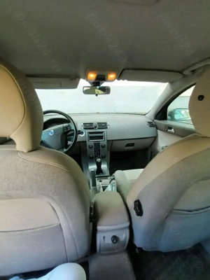 Volvo v50 2dmomentum,136 cp. - imagine 4