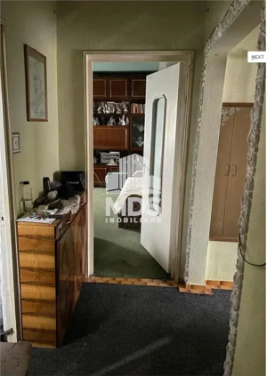 Decomandat cu 2 bai  #537;i 2 balcoane - imagine 3