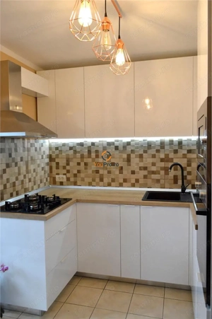 Apartament deosebit decomandat  3 camere zona Soarelui - imagine 2