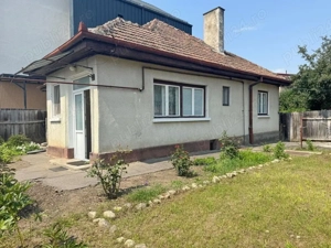 PROPRIETAR, Vând casă cu curte și grădină de 562 mp în Cartierul Florilor din Brașov