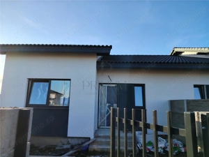 Duplex pe parter - toate utilitatile - bucatarie inchisa - imagine 3