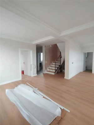 Duplex in Zona M CITY - toate utilitatile - despartit prin camera tehnica - porti automatizate- came - imagine 5