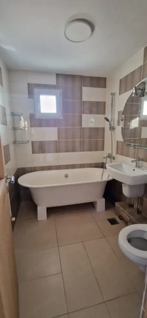 Apartament 4 camere Podu Ros Fara Risc - imagine 8