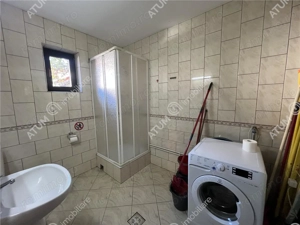 Pensiune de 7 camere cu 5 bai si teren de 377mp situata in Paltinis - imagine 11