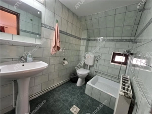 Pensiune de 7 camere cu 5 bai si teren de 377mp situata in Paltinis - imagine 13