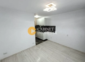 Garsoniera tip camera de camin - imagine 3