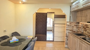 Vand apartament 2 camere decomandat in Deva, zona Zamfirescu, suprafata utila 52 mp + - imagine 8