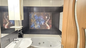 Vand apartament 2 camere decomandat in Deva, zona Zamfirescu, suprafata utila 52 mp + - imagine 12